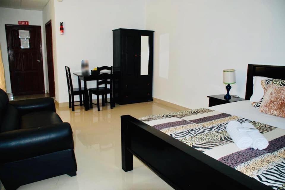 Coastal Bay Suite & Golf Cart Rental San Pedro  Exteriér fotografie
